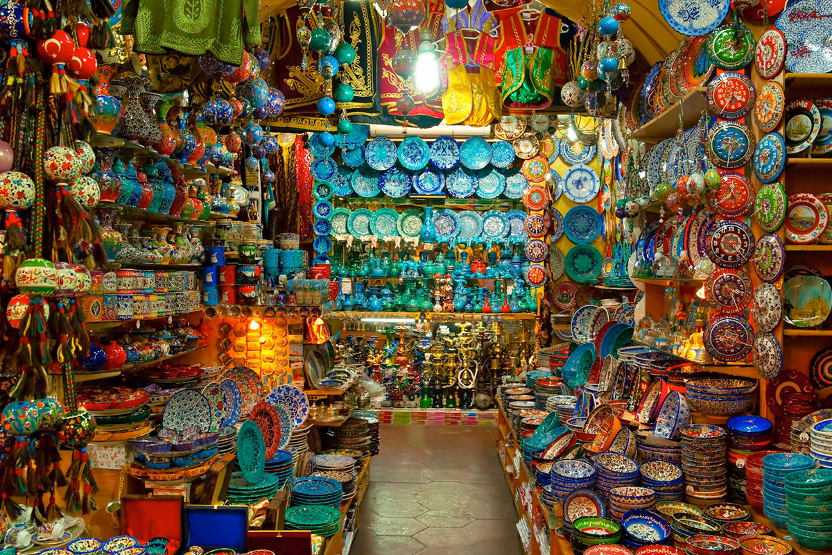 تجربه تاریخی و فرهنگی در بازارهای دبی
